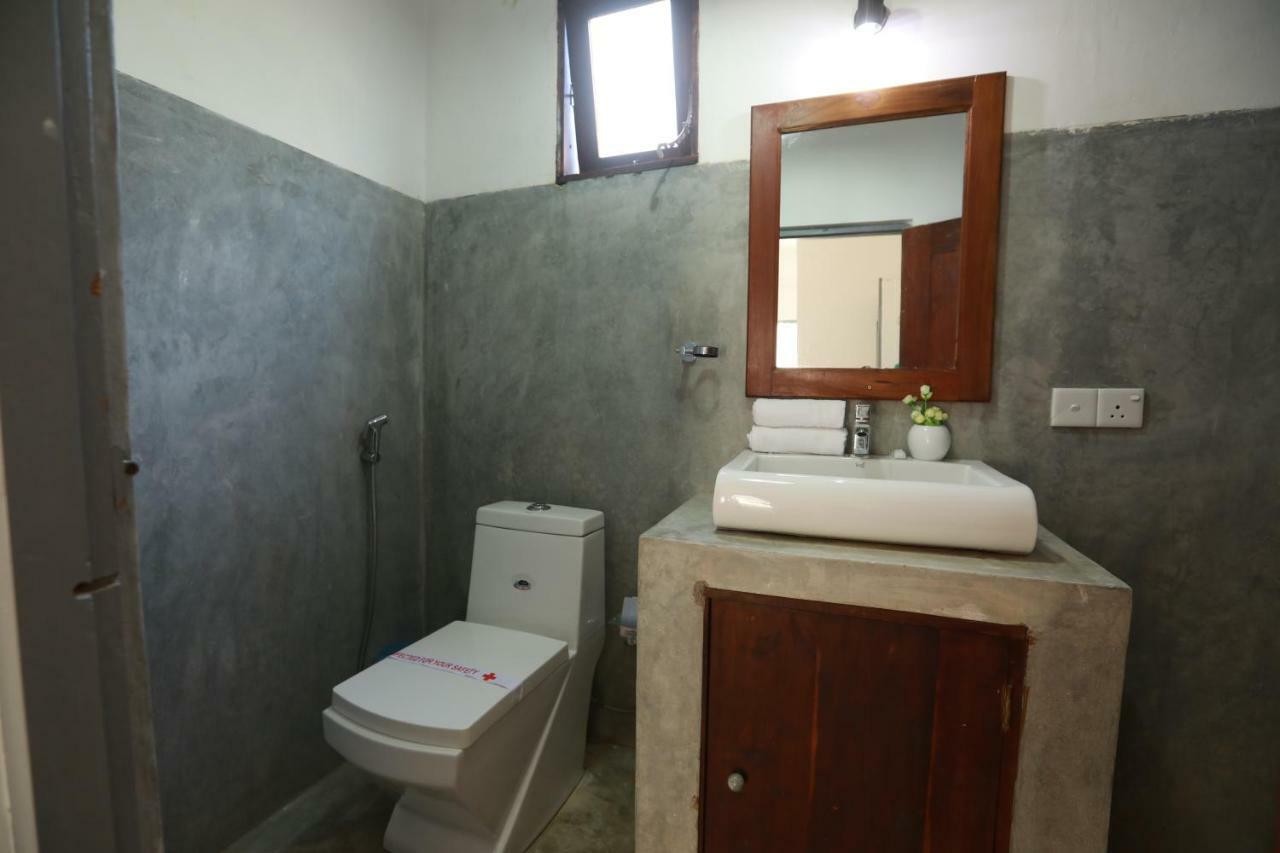 אונה ואטונה Dock Holiday Guest House מראה חיצוני תמונה