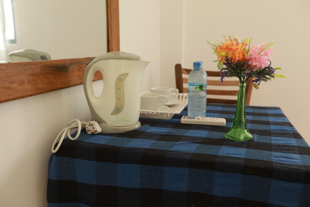 אונה ואטונה Dock Holiday Guest House מראה חיצוני תמונה