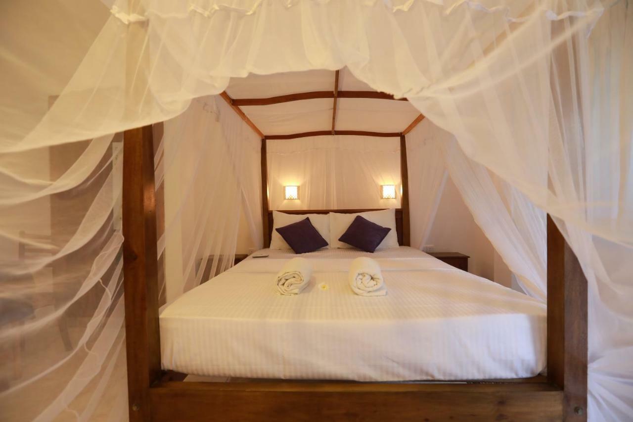 אונה ואטונה Dock Holiday Guest House מראה חיצוני תמונה