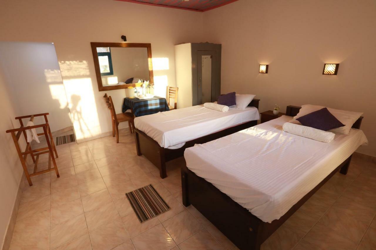 אונה ואטונה Dock Holiday Guest House מראה חיצוני תמונה